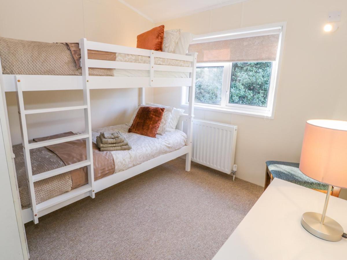Caban Y Felin Villa Holyhead Ngoại thất bức ảnh