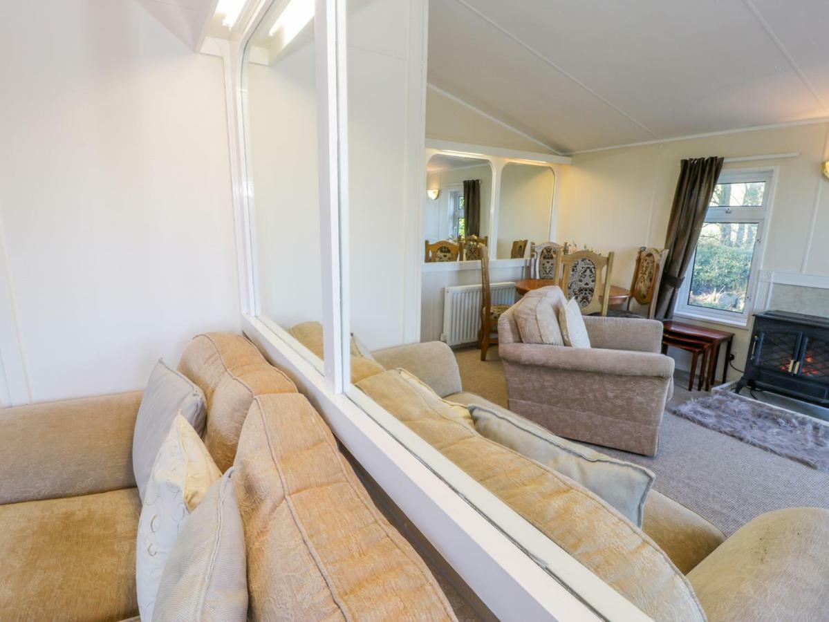 Caban Y Felin Villa Holyhead Ngoại thất bức ảnh