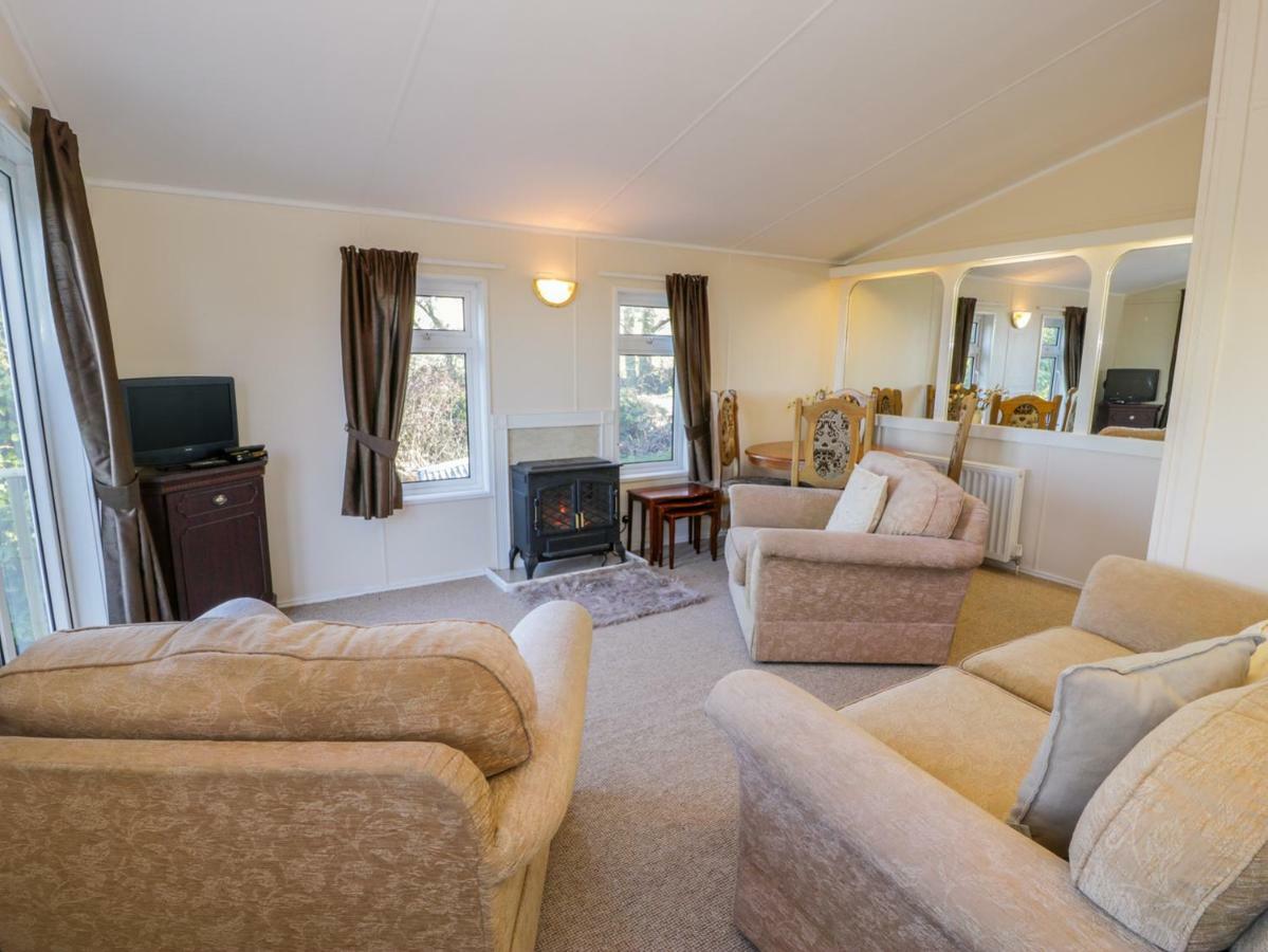 Caban Y Felin Villa Holyhead Ngoại thất bức ảnh